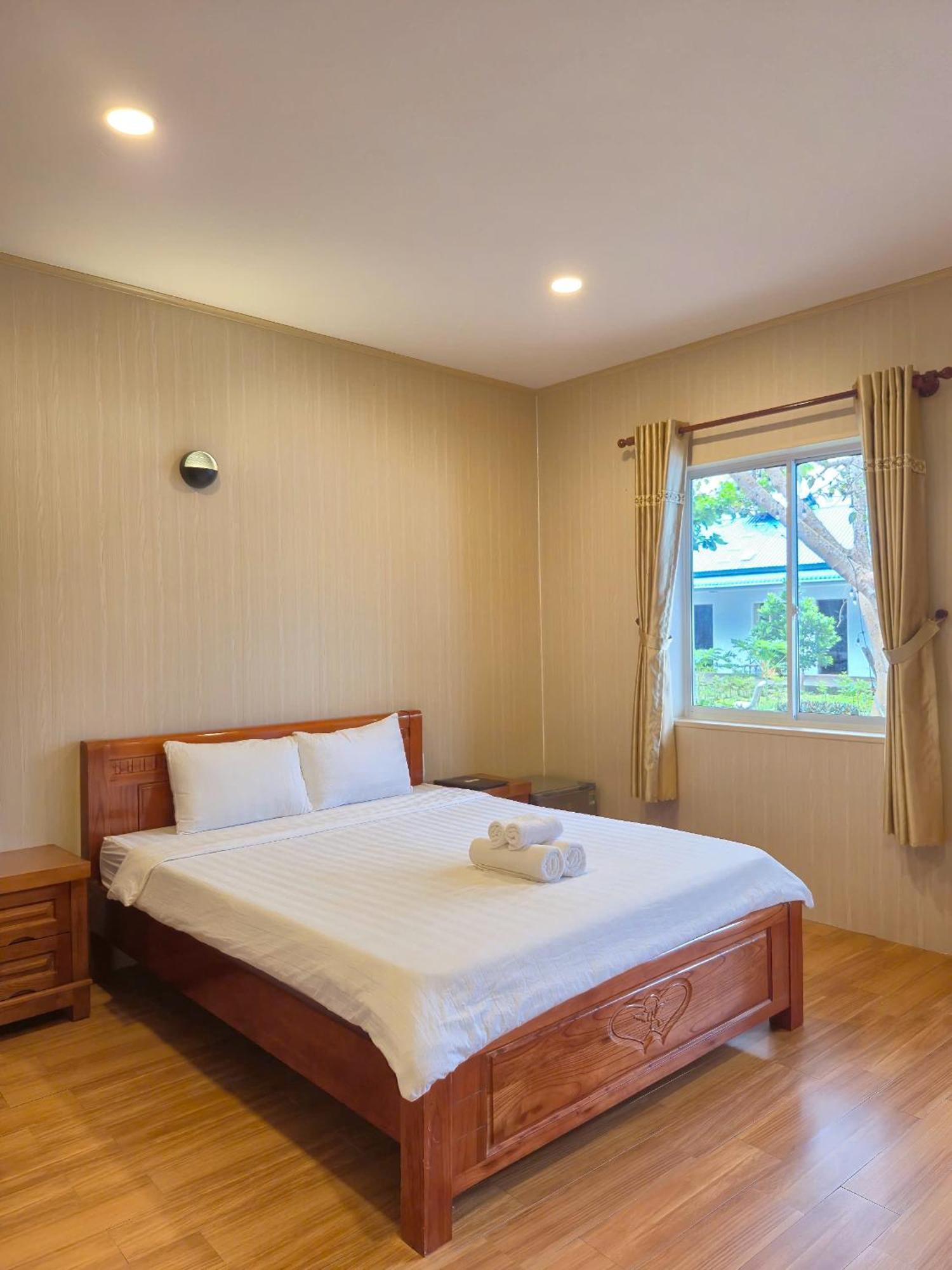 Bungalow Hotel Chi Khu Co Ong Exteriér fotografie